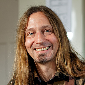 Portrait photo of Marc Thiele